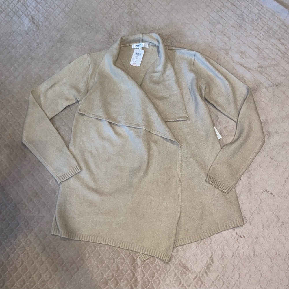 Ye mak size s sweater